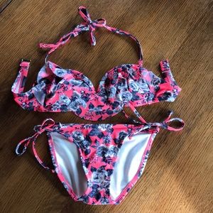 Xhilaration Bikini with detachable strings on top.